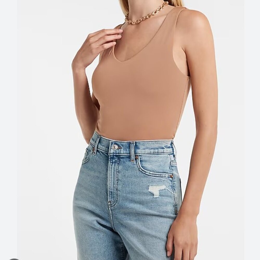 Body Contour Compression Silky V-Neck Thong Bodysuit – Taupe